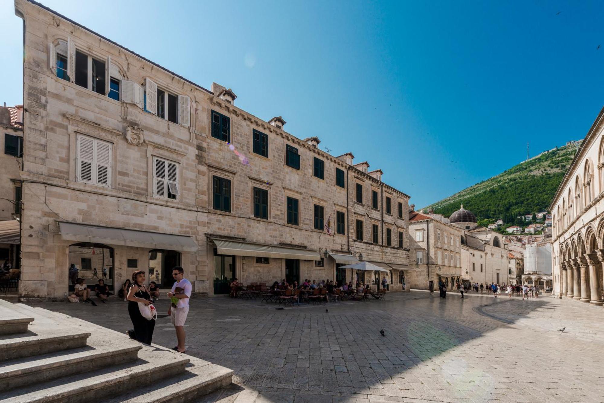 The Bassegli - Gozze Palace *
